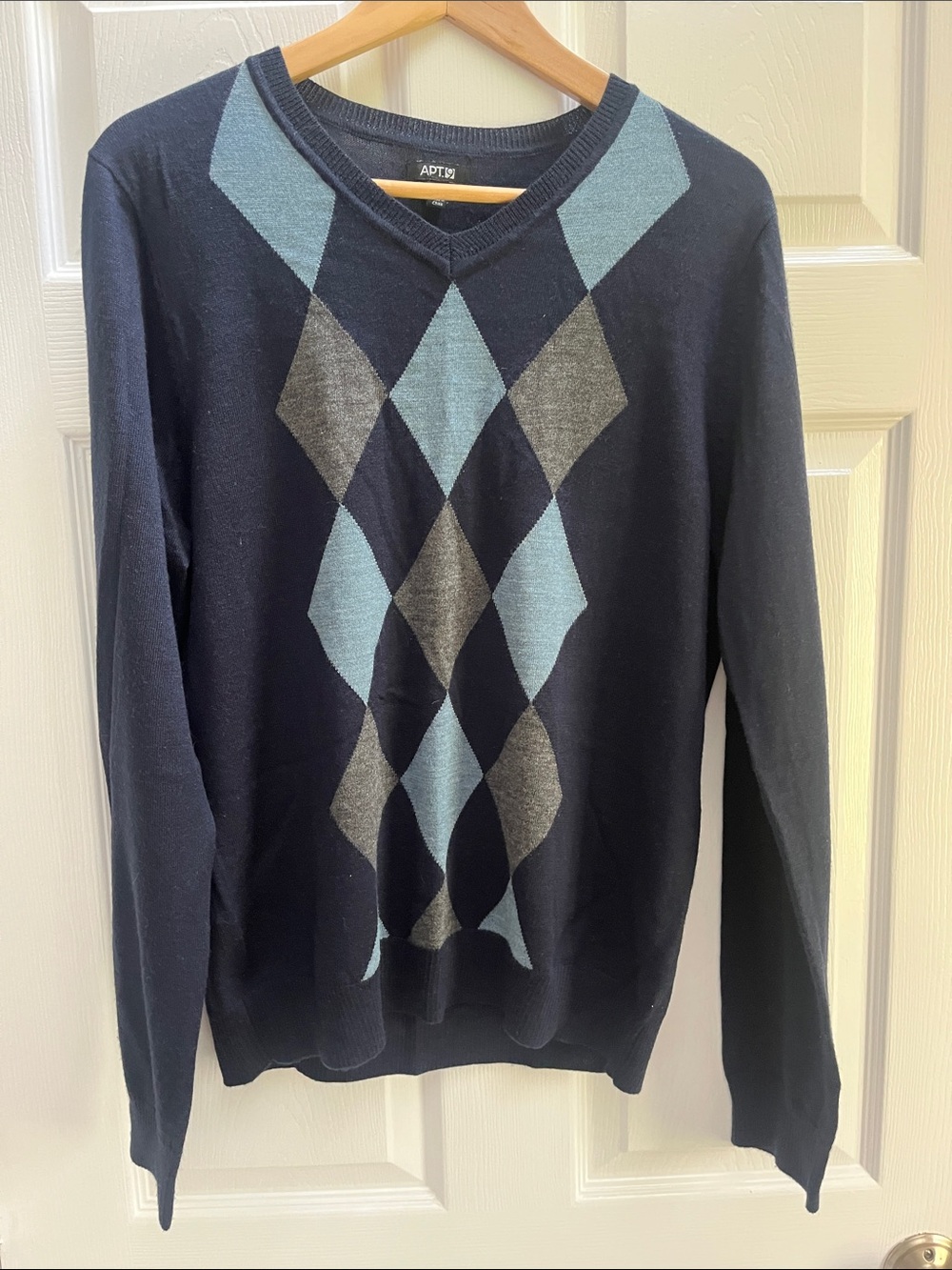 Apt. 9 Navy V-Neck Sweater with Blue and Gray Argyle